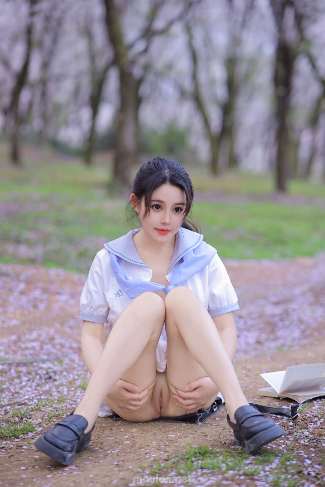 Maulon.Net - Ảnh sex Taonuan222 bên rừng hoa anh đào 11