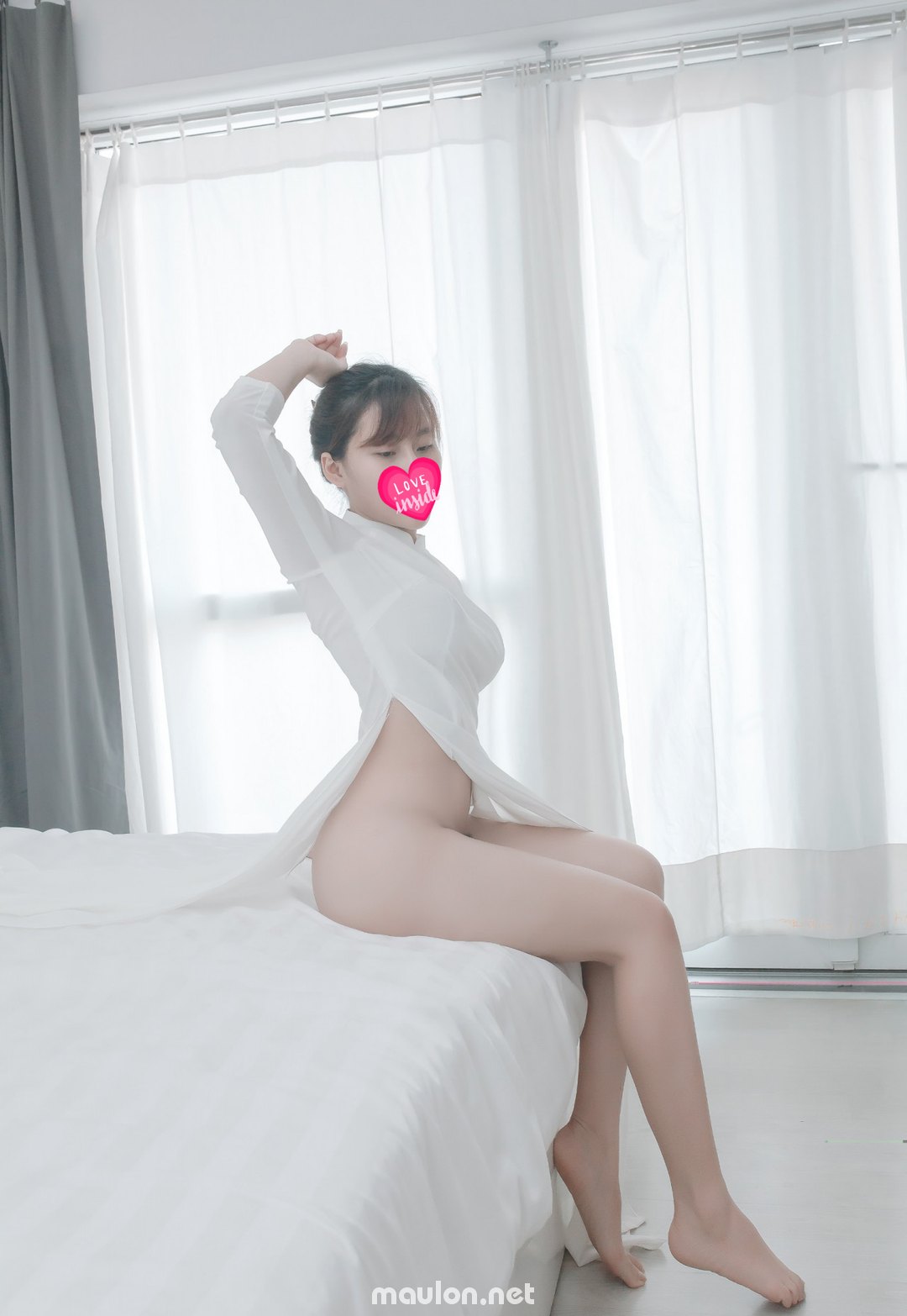 MauLon.Net - Ảnh sex Gái gọi sinh viên 2k khoe dáng đẹp 6